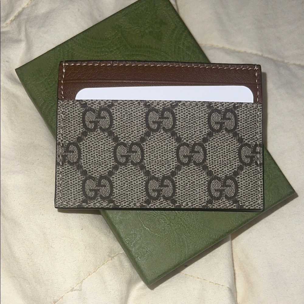 Gucci official GG Supreme Beige Canvas Card Case & Card Holder - Picture 5 of 9